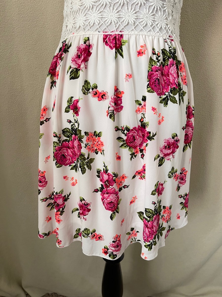 Floral Rue 21 Blusas Rue 21 Creamy White Lace Top Floral Lace Colorful  Floral Bottom Sleeveless Sun