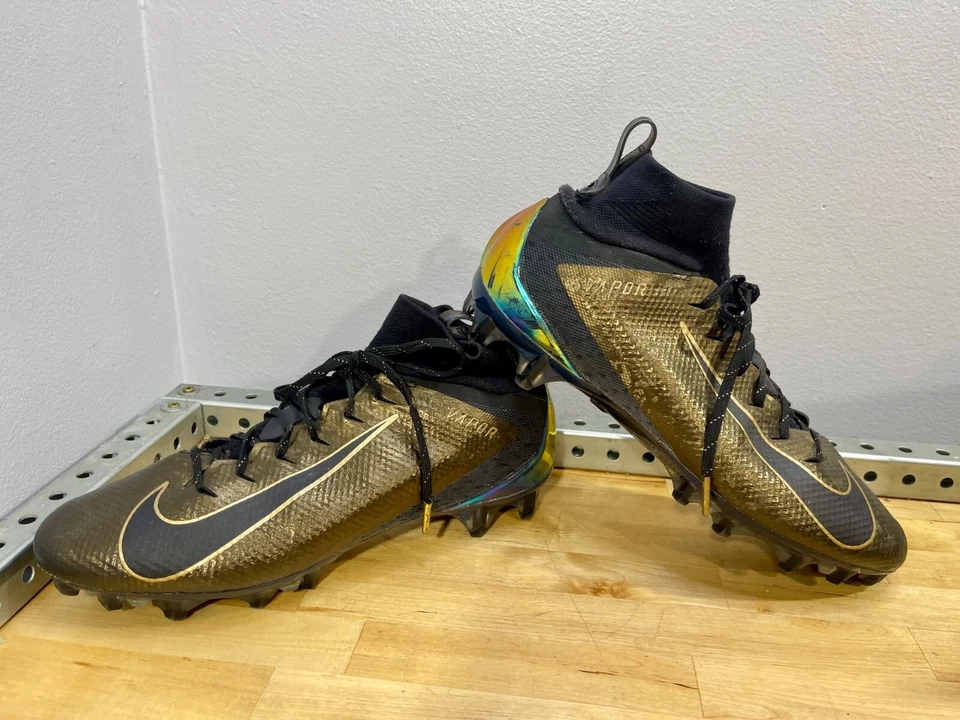 Botines de fútbol Nike Vapor Untouchable Pro 3 TD dorados/negros para hombre 11 AQ0634-004 Foto 2 de 4