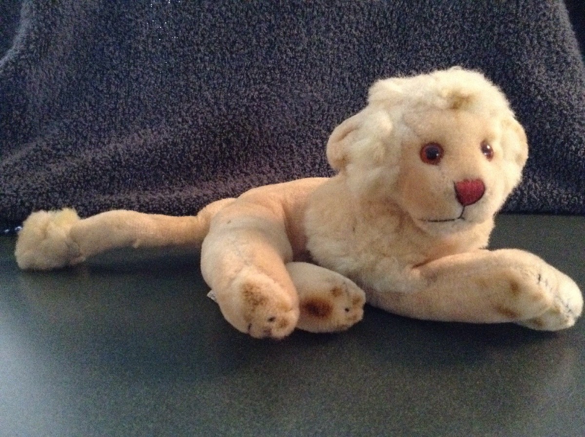 Vintage R. Dakin & Co. San Francisco Plush Stuffed Lion Made In