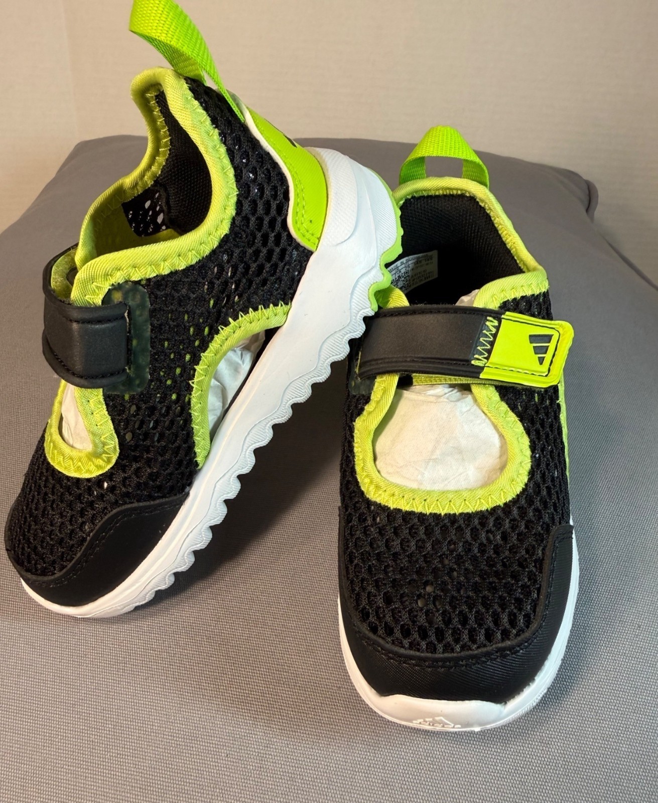 Adidas Kids 8 Summerflex black neon green training shoes NEW Solar Slime white