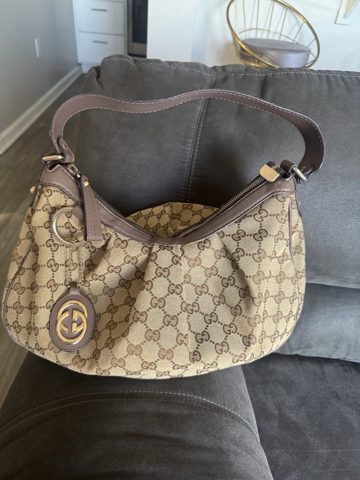 Bolso de Hombro GUCCI GG GHW Sukey Hobo 232955 Lona Marrón/Rosa Foto 2 de 4