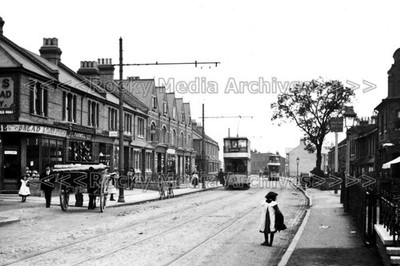 syy-81 Street View, Lower Road at Mayfield Road, Belvedere, London. Foto