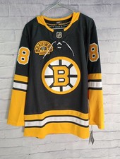 More Free Hockey Cards From Upper Deck at Stanley Cup Finals Game Four 17