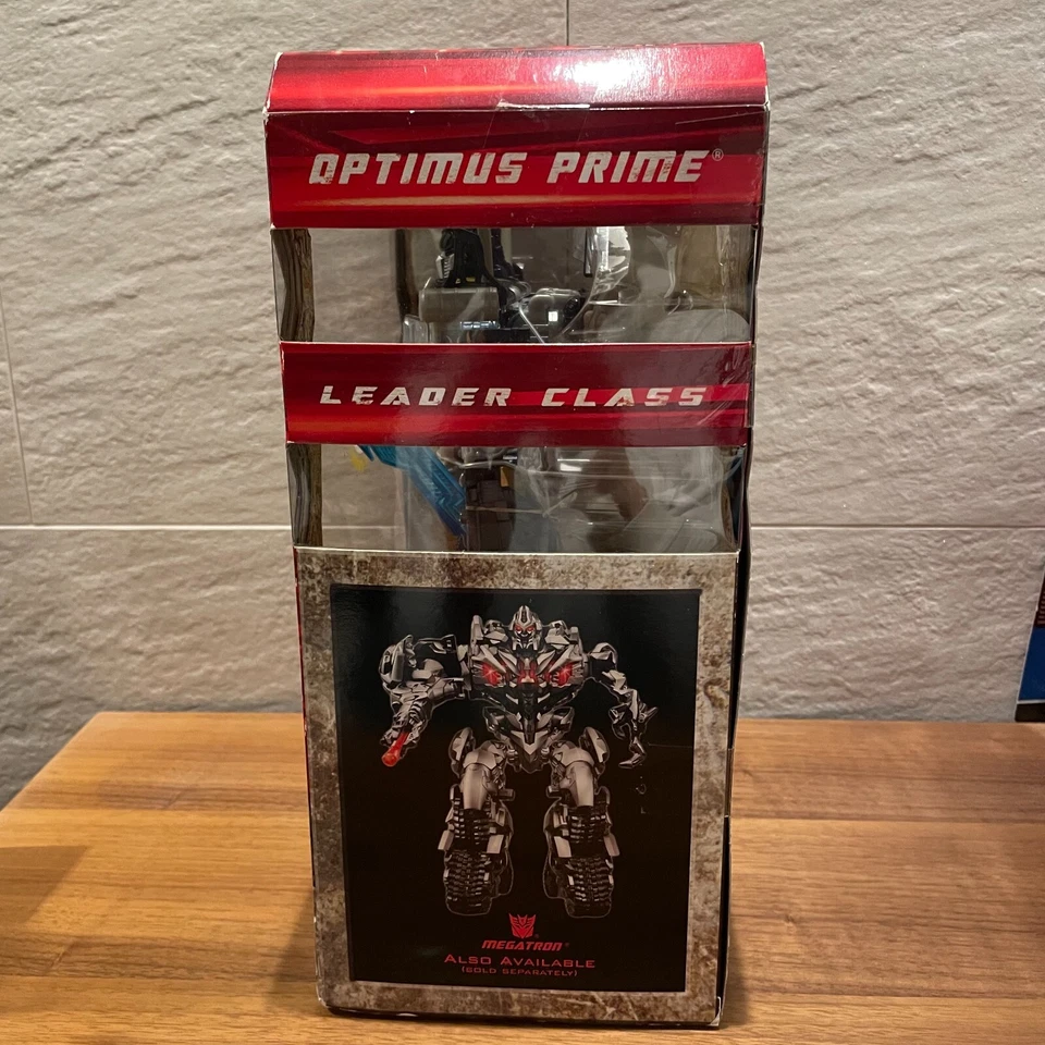 TRANSFORMERS BLACK OPTIMUS PRIME  ROTF Exclusive AMAZON JAPAN Takara Mint w/box - Image 4 of 4