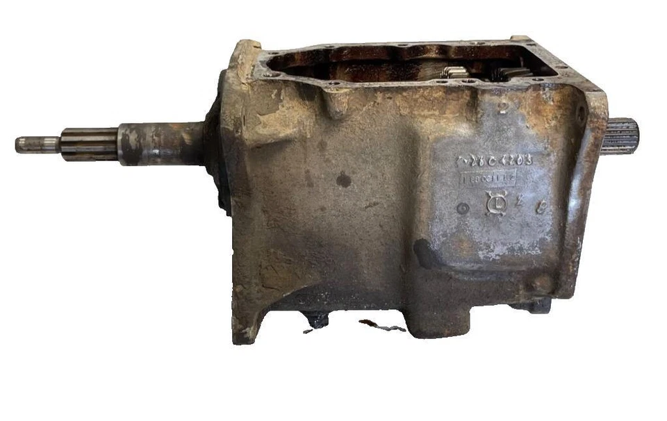 吉普 CJ T176 4 速手动变速器 CJ5 CJ7 CJ8 Tremec 无顶盖!! — 第 3/4 张图片