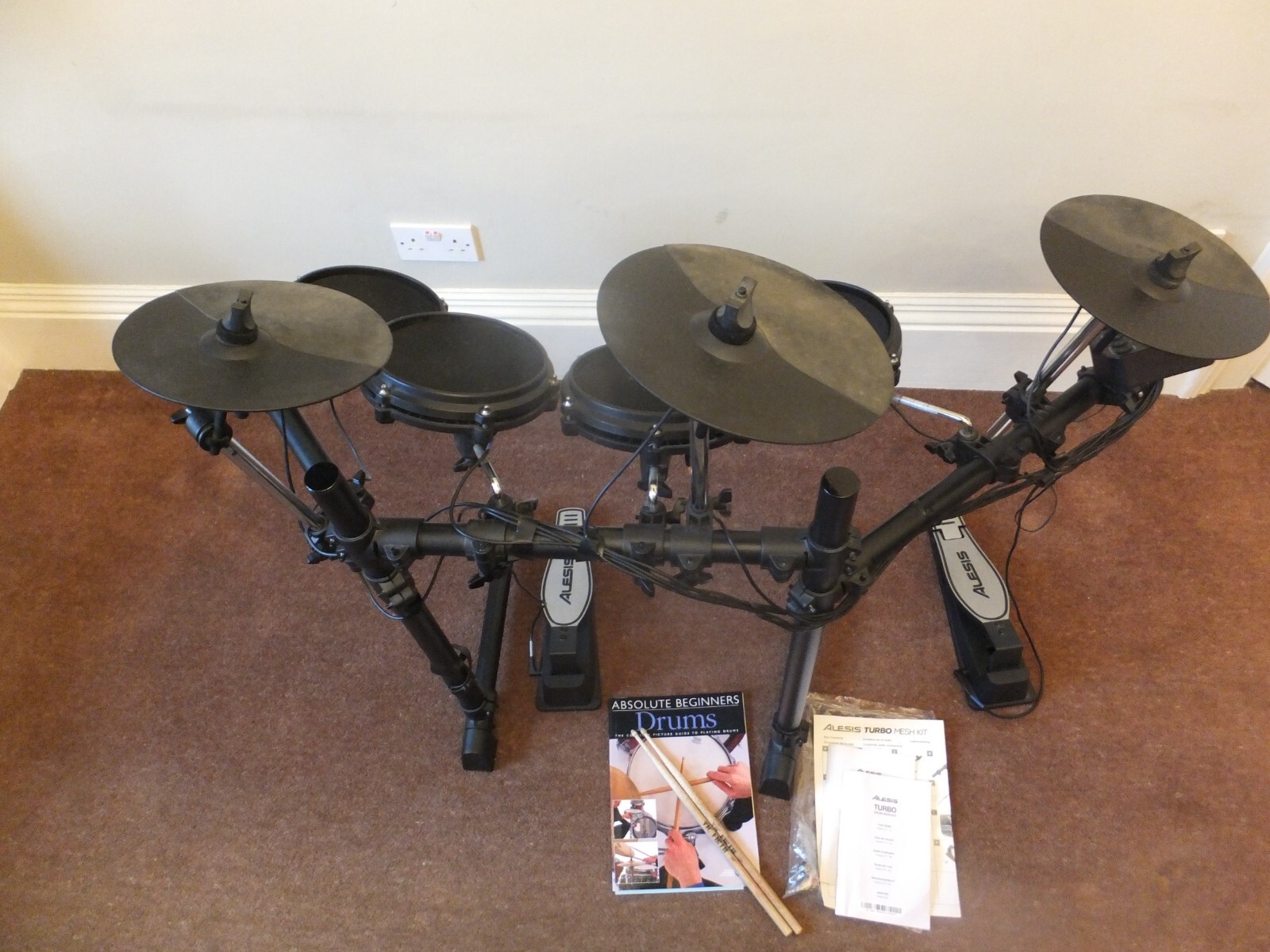 Alesis Turbo Mesh 7Piece Electronic Drum Kit with Mesh Heads Used But