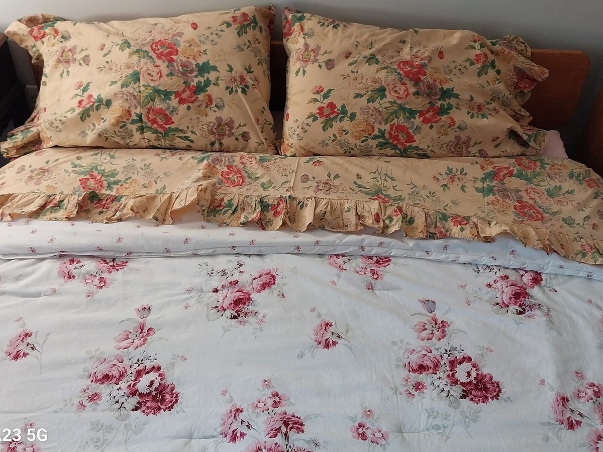 Ralph Lauren  Queen Flat Sheet未開封 Ralph Lauren Garden Floral Queen Ruffled Flat Sheet-So Soft