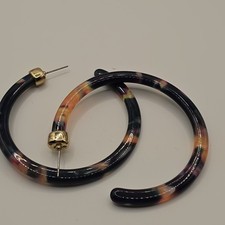 Multicolor Acrylic Hoop Earrings Round Shape Butterfly Closure for Lobe