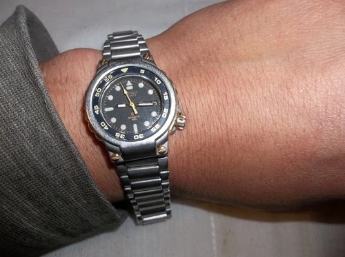 vintage Seiko sports 150 diver watch 28 mm