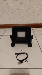 Luceco Slimline USB Wiederaufladbare Arbeitsleuchte