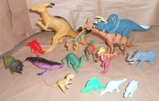 JUNKYARD LOT OF 15 DINOSAUR FIGURES - GREENBRIER INTERNATIONAL, CT TOYS