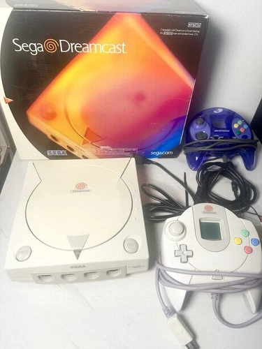 Sega Dreamcast console bundle With 4 Games RARE