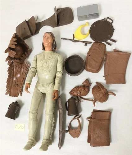 1960s MARX JOHNNY WEST CHIEF CHEROKEE AND ACCESSORIES LOT #70