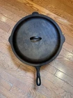 Vintage Lodge (US) 3-Notch Heat Ring #14 Cast Iron Skillet Huge Pan w/ Lid