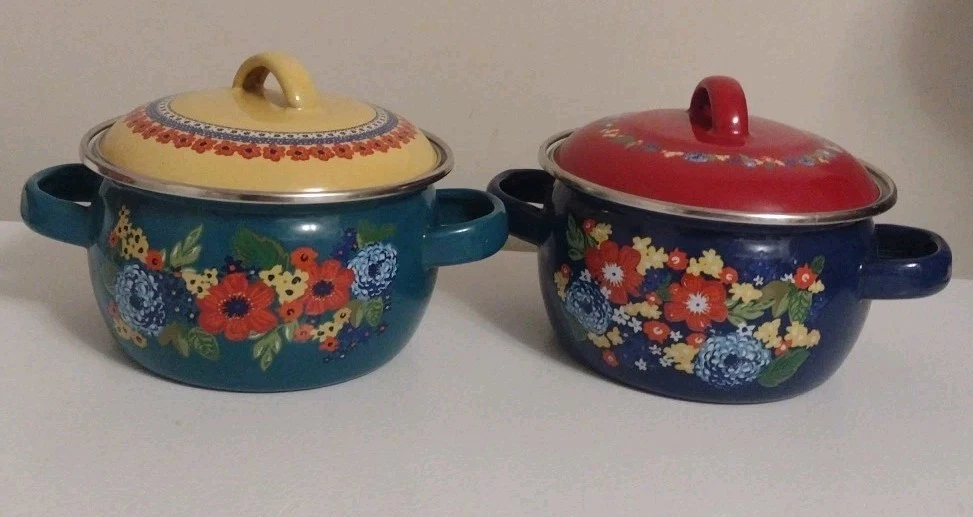 Set of 2 Dazzling Dahlias Pioneer Woman 1 Quart Mini Enamel Metal Dutch Ovens