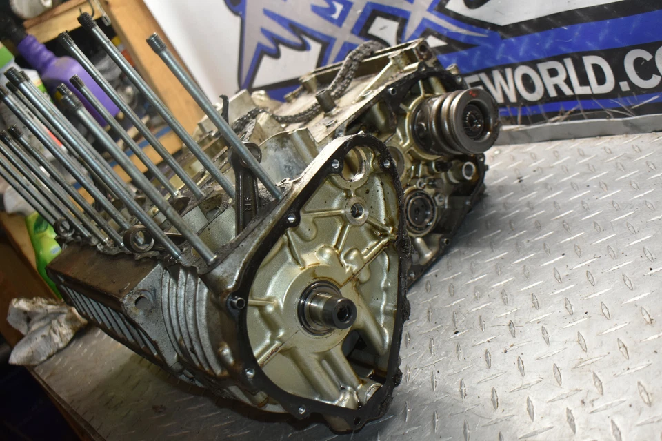 BA3 LOWER ENGINE MOTOR CRANK ETC 86 KAWASAKI VOYAGER ZN1300 ZN KZ 1300 FREE SHIP - Image 3 of 4