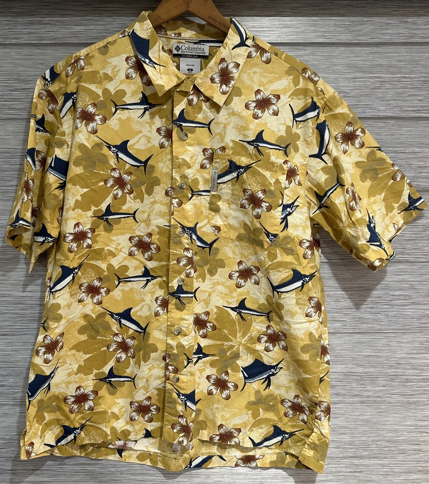 Columbia Men Floral Island Life Short Sleeve Button Up Hawaiian Shirt M