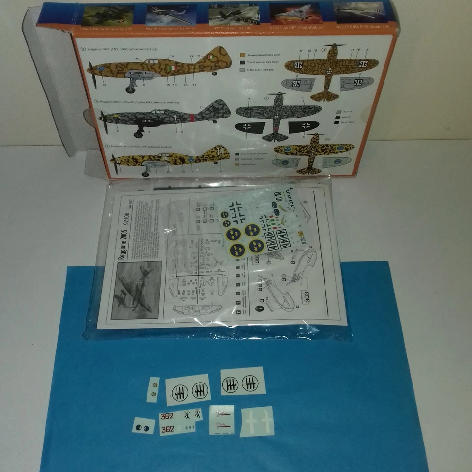 REGGIANE 2005 SAGITTARIO RS MODELS 1/72 KIT 92106 CON DECAL REGIA AERONAUTICA - Immagine 3 di 3