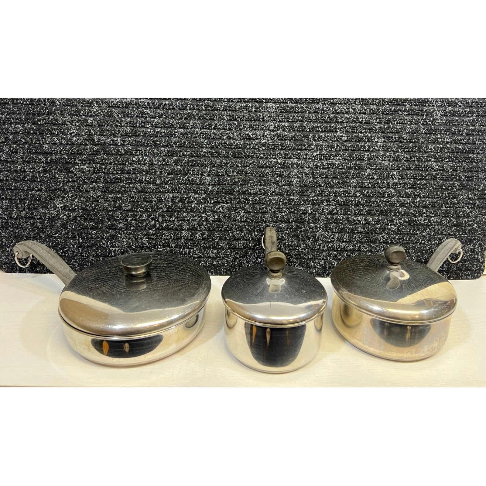 Vintage Farberware 6 Piece Lot 1 & 1 1/2 Qt. Sauce Pans & 8" Skillet w/ Lids