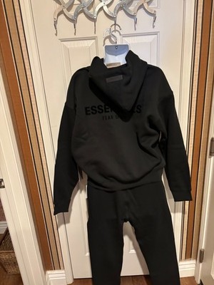 essentials 1977 hoodie and joggers brand new size M