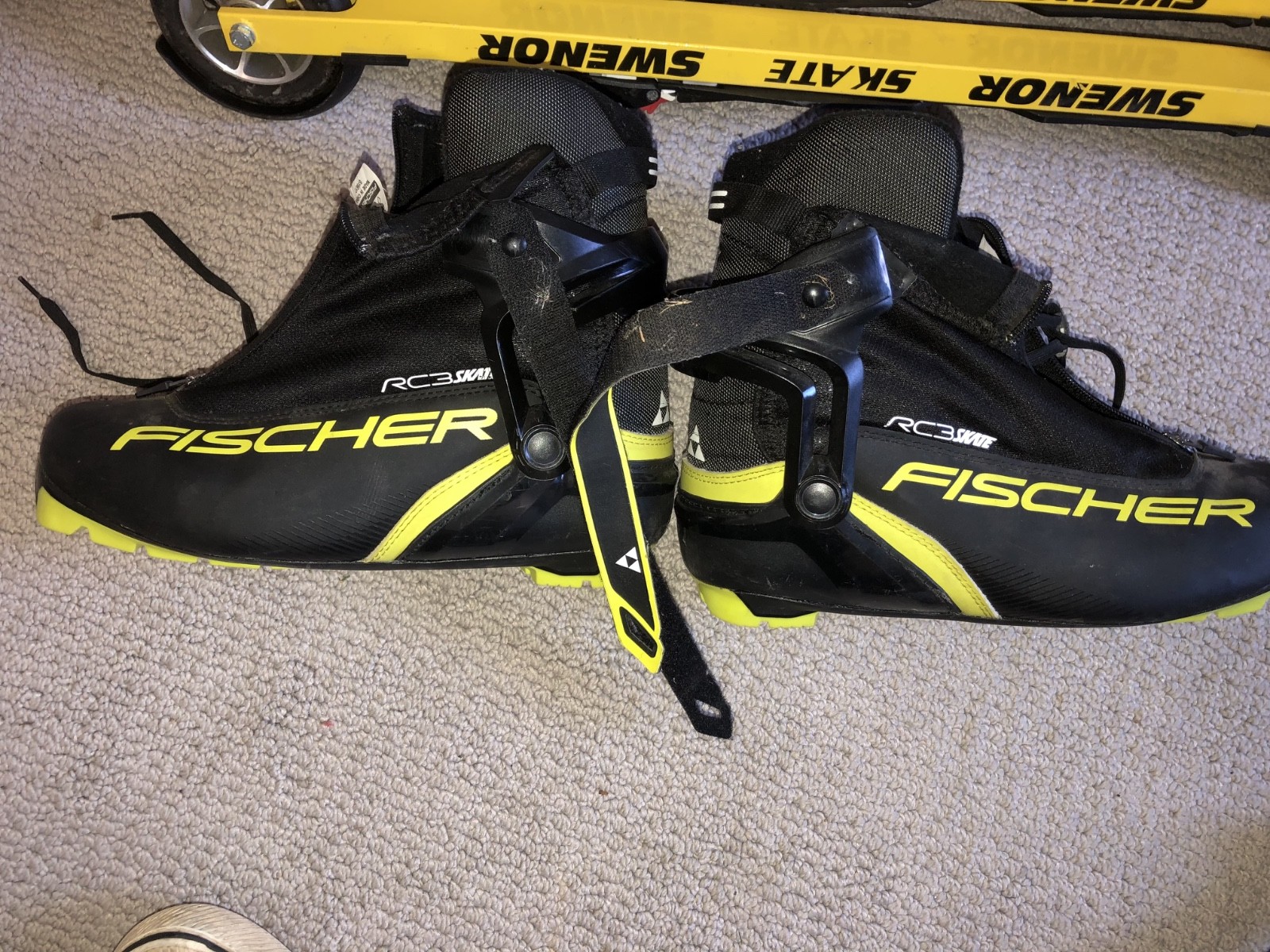 SALOMON Scarponi da sci di fondo Fischer RC3 Skate: EU 43