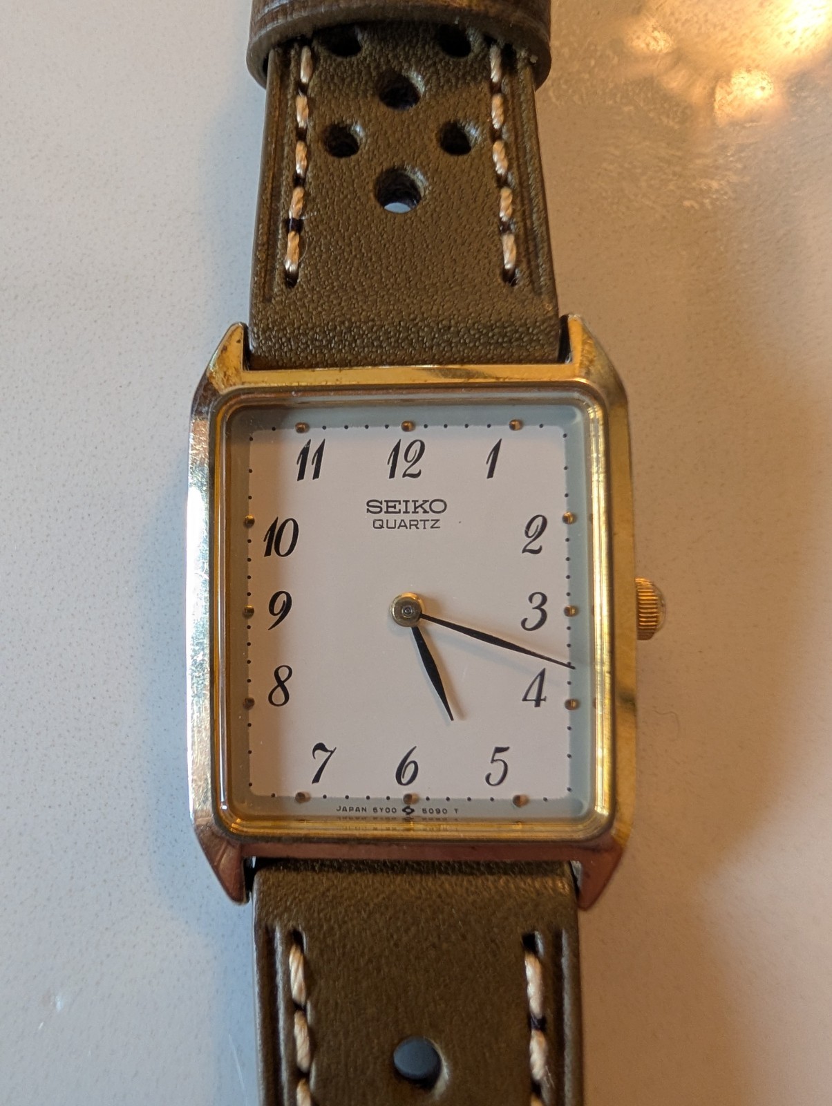 Vintage Seiko Tank 1980s 5Y00-5090 Working Men's Quartz Watch Arabic Numerals