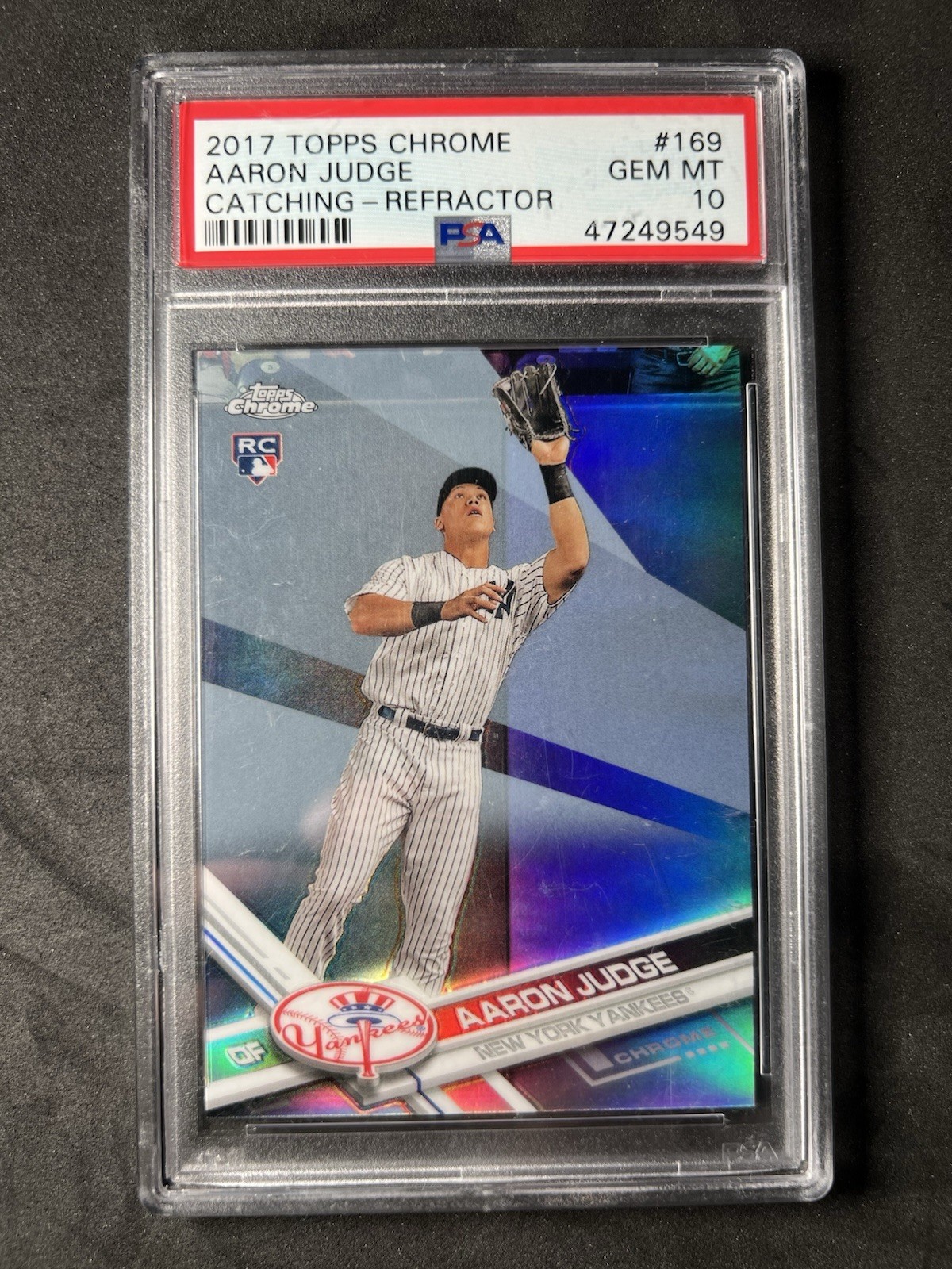 2017 Topps Chrome #169 Aaron Judge Catching Refractor PSA 10 GEM MINT