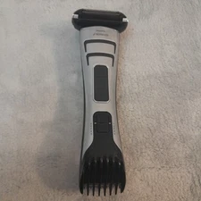 Philips Norelco Bodygroom 7100 BG2040 Showerproof Body Groomer Shaver Two-sided