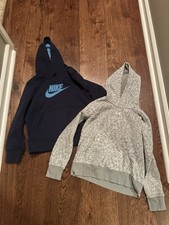 Under Armour Nike Youth Size Medium Lot of 2 Hoodie Sweatshirts Gray/Navy