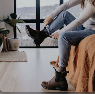 Blundstone 1673 Heeled boots NWOT