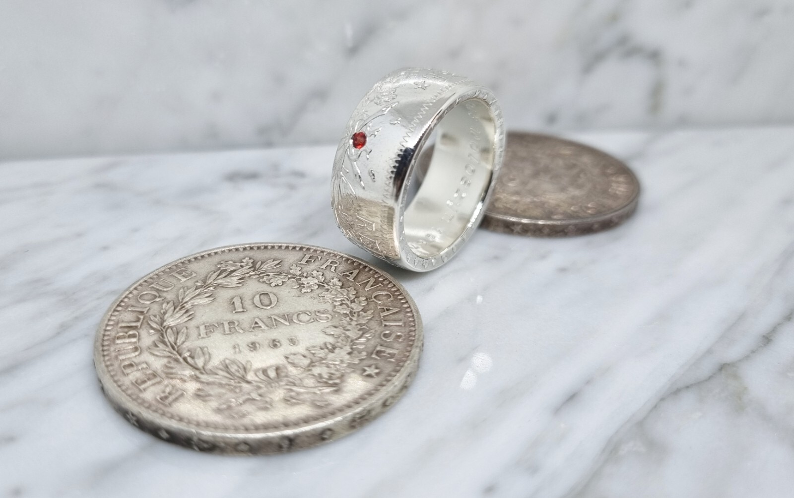 Bague 10 Francs Hercule argent gravée, idée cadeau alliance homme avec rubis précieux - 3