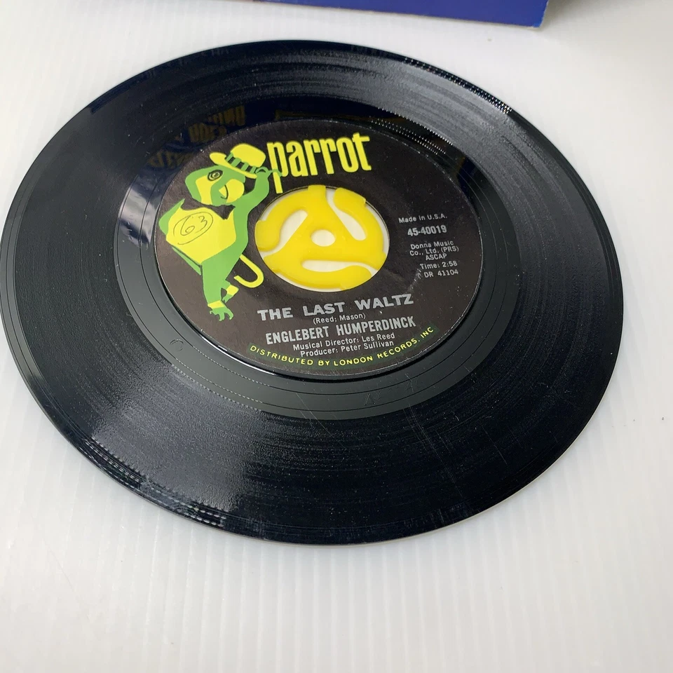 VINTAGE ENGELBERT HUMPERDINCK The Last Waltz, PARROT RECORDS 45rpm Foto 3 de 4