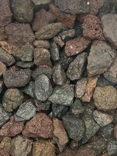 LOT x 8 pierre lave assorties