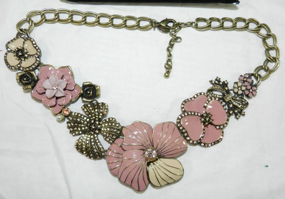 New w/ Pouch - Joan Rivers Pink Enamel Floral necklace - 18.5" to 21.5" - Image 2 of 4