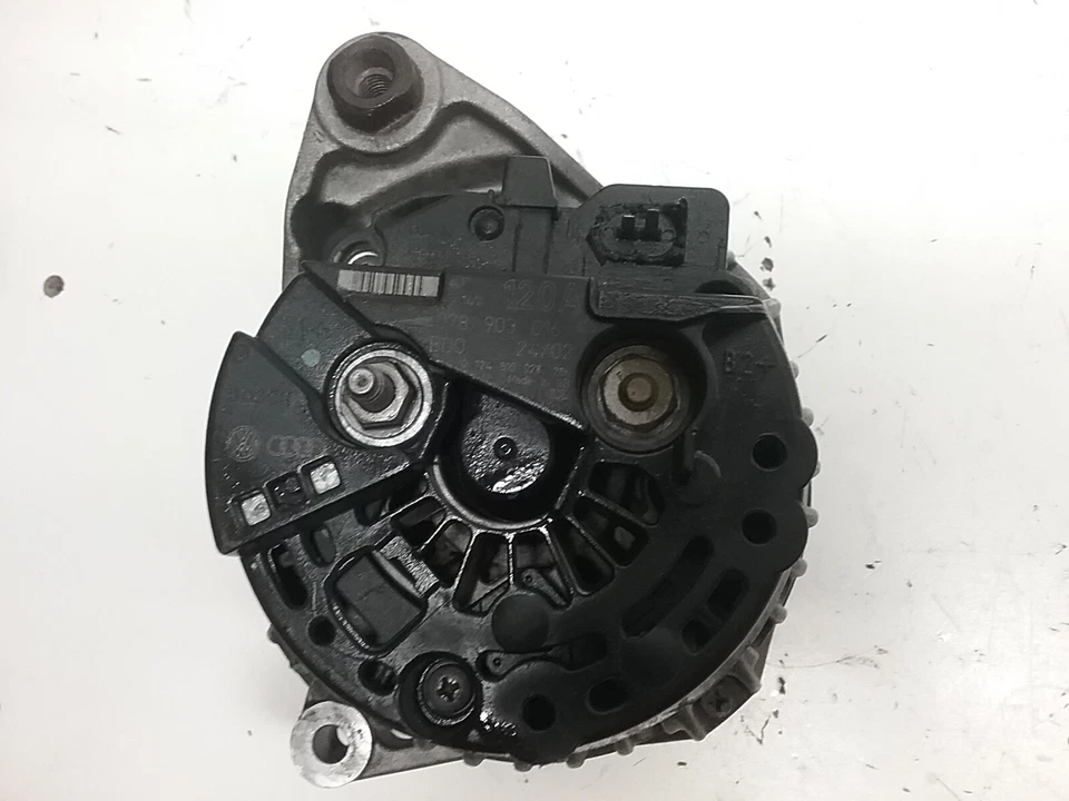 Alternador generador Volkswagen Passat 2000-2004 078 903 016 F (1,8 L 4 cilindros) Foto 4 de 4