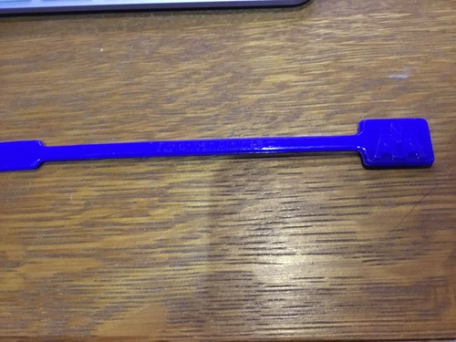 BLUE AMERICAN AIRLINES STIRRER - Picture 2 of 2