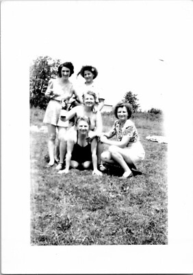1940s Young Lady Women Fashion Dresses Skirts Black & White Vtg Found Photo