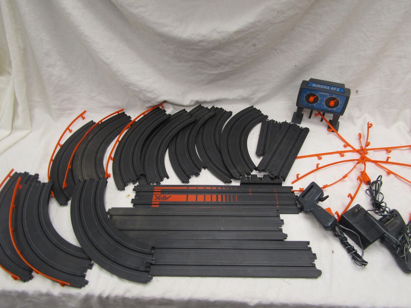 VINTAGE LOT AURORA SLOT CAR HO SCALE TRACK ACCESSORY GUARDRAIL