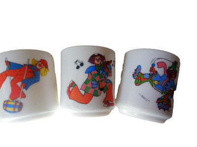 3 Henkelbecher Tassen Arcopal France Clown, retro