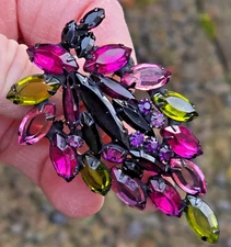 Vintage Alice Caviness Japanned Rhinestone brooch Pink Green Black 2-3/4 Signed