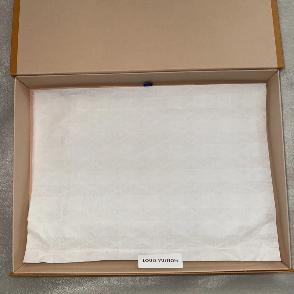 Louis Vuitton Hombre Reversible Monograma Lv Bufanda 100% Cachemira Hecha en Italia  Foto 4 de 4