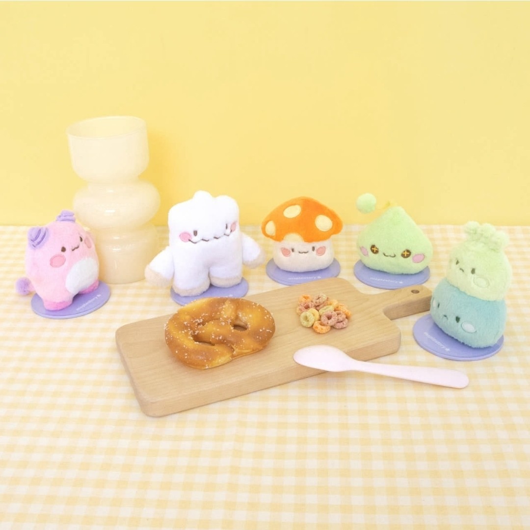 MapleStory Standing Petit Monsters Fuzzy Magnet Plush &Display