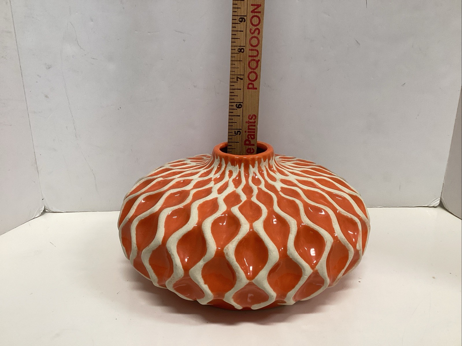 bed bath beyond IMAX  Agatha  ceramic vase orange/white wavy pattern