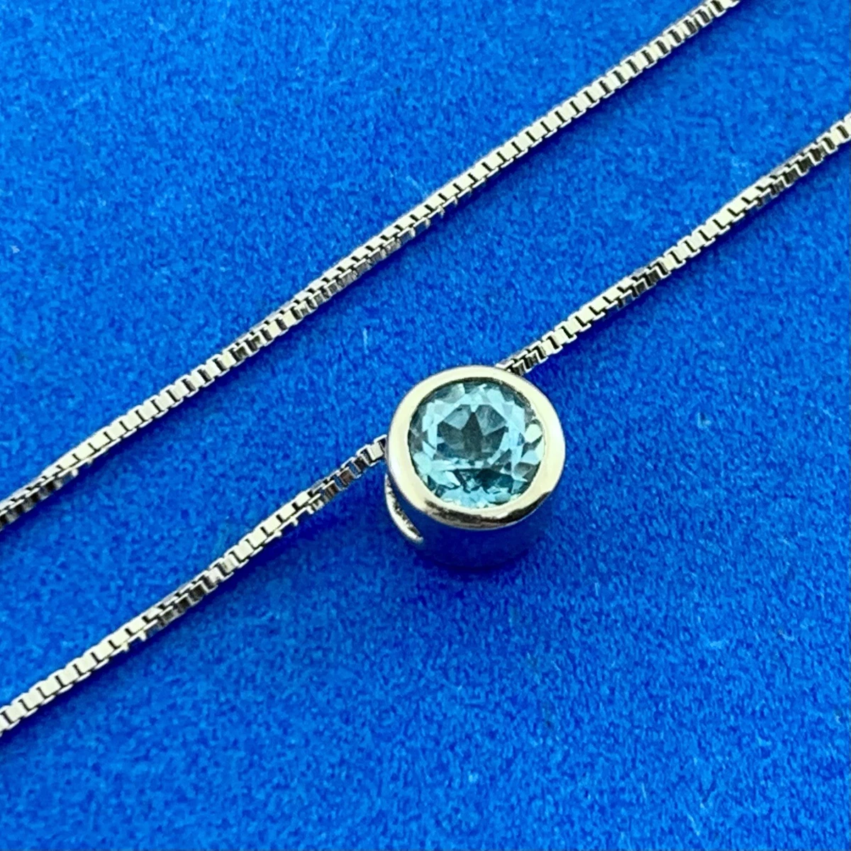 Designer STS 925 Sterling Silver Round Blue Topaz Circle Pendant Necklace