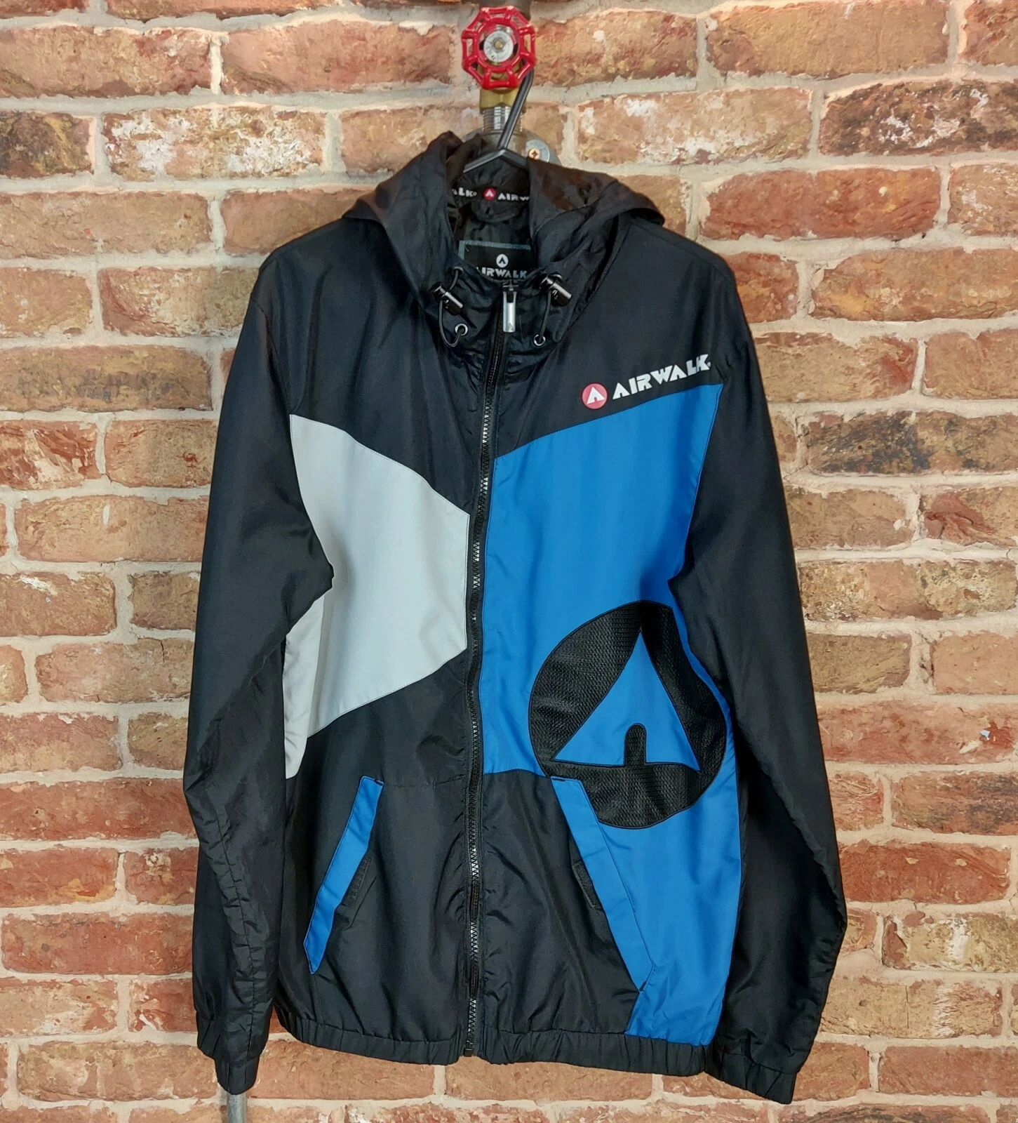 Airwalk Windbreaker Outdoor Jacket Cagoule Anorak with Hood Black XS