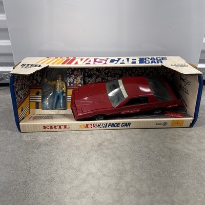 Vintage ERTL 1/16 NASCAR Pontiac Trans Am Pace Car Lot Daytona 500