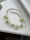 Vintage Venetian Milk Glass Flower And Leaves Adjustable Necklace To 21 Inches