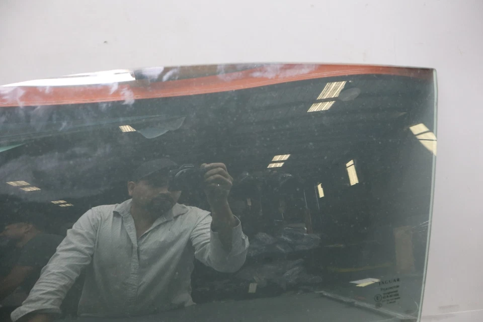 07-15 Jaguar X150 XKR XK puerta delantera izquierda lado del conductor ventana vidrio automático fabricante de equipos originales Foto 4 de 4