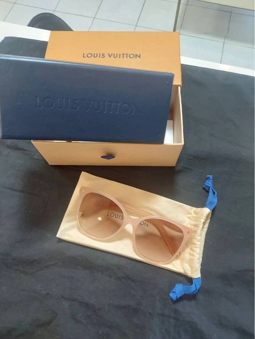 LOUIS VUITTON SunGlasses Eye Wear Metal Plastic Rose Gold BN Z0781E 38RL591 Louis Vuitton Metal Sunglasses for Women | eBay main image 4