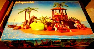 playmobil pirate island 3799